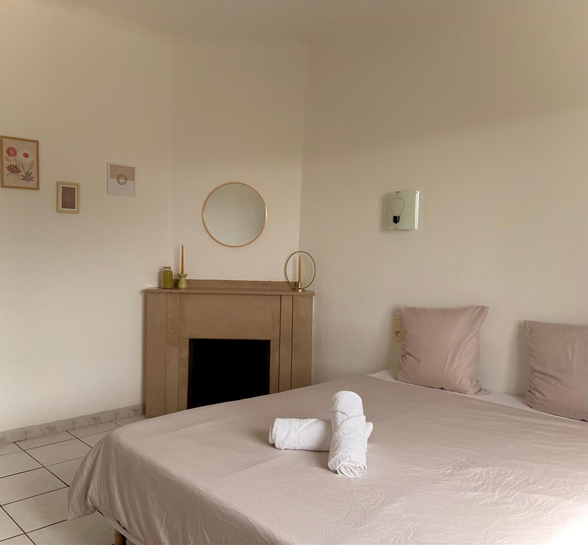 Appartement 3 Chambres Proche Centre Ville Carcassonne Eksteriør bilde